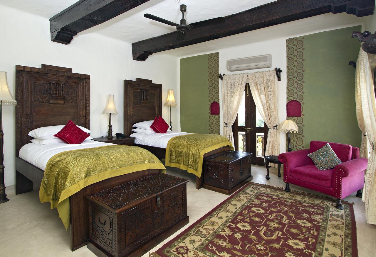 Mihir Garh Hotel Rohat Bagian luar foto